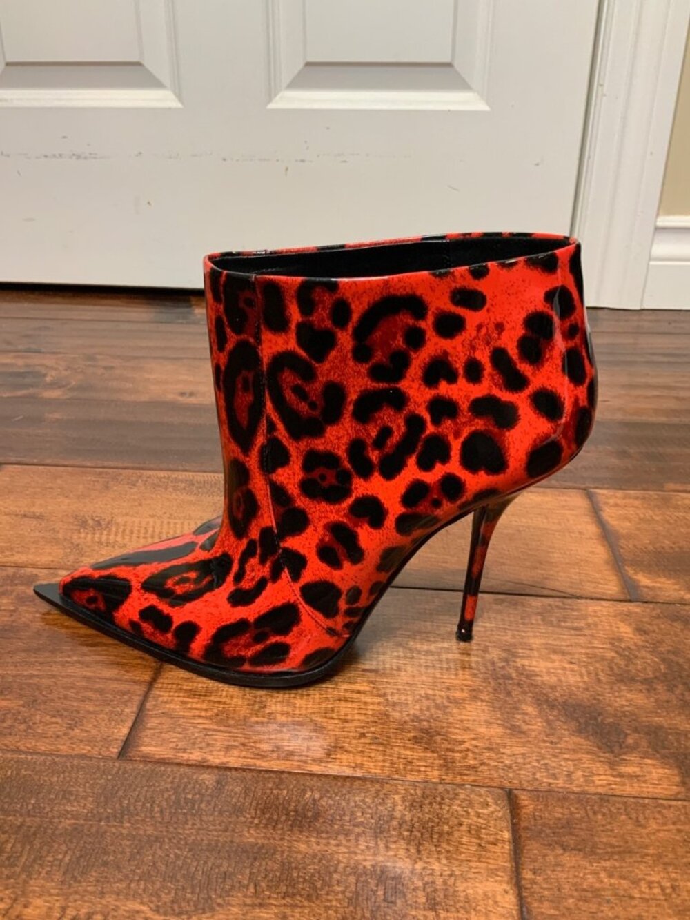 Dolce&Gabbana D&G Red & Black Leopard-Print Pointed Ankle Booties Size 10.5 | 41 - Picture 3 of 8